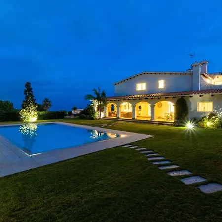 וילה Stella Maris Luxury 4br Pool