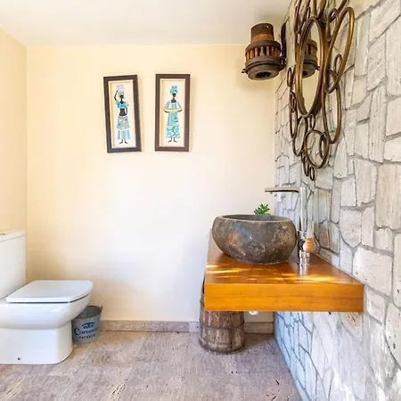 Stella Maris Luxury 4br Pool *