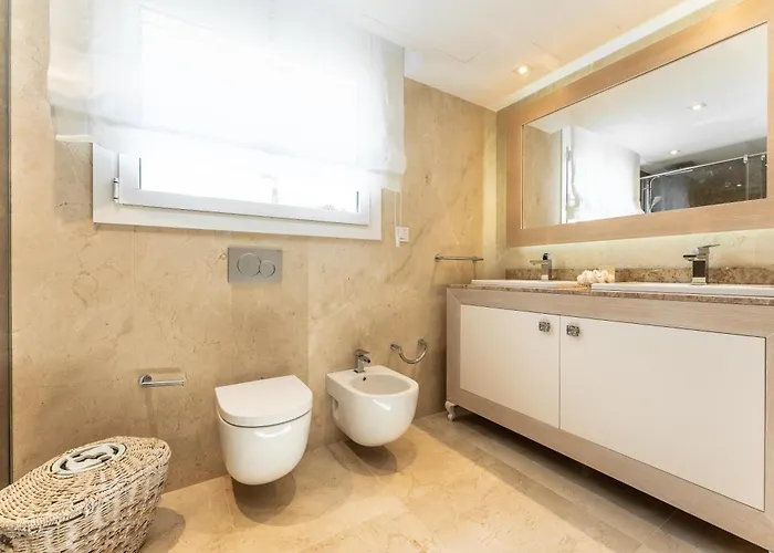 Stella Maris Luxury 4br Pool